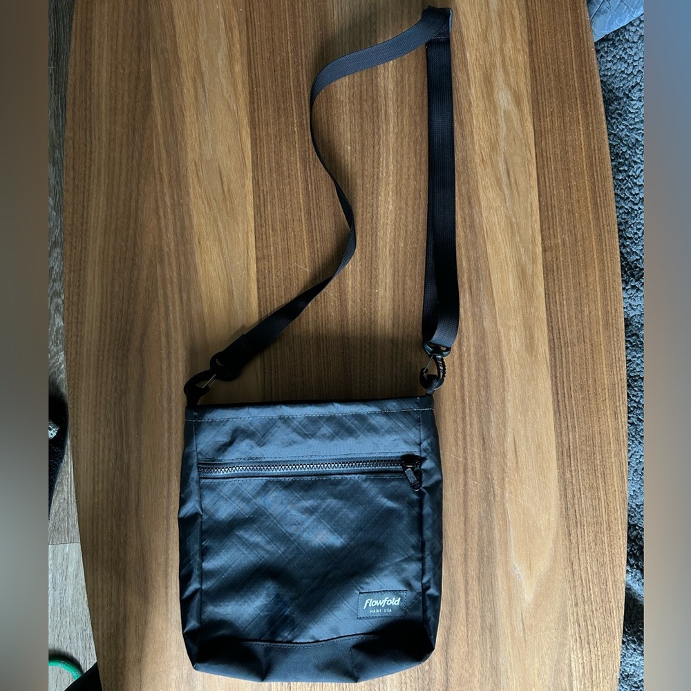 Flowfold Odyssey Crossbody bag 3L - Small